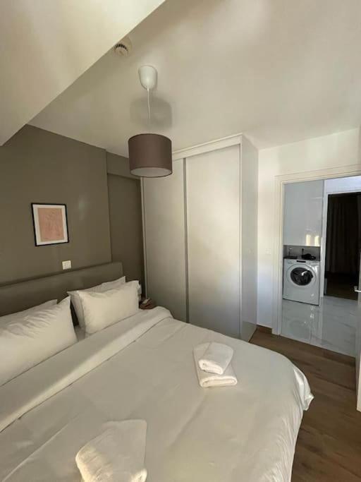 Niarchos Apartment III Athena Bagian luar foto